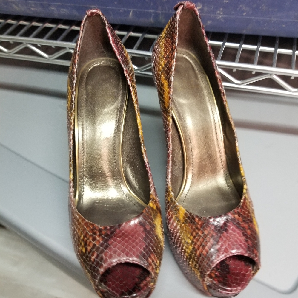 Stuart Weitzman Justso peep toe heels